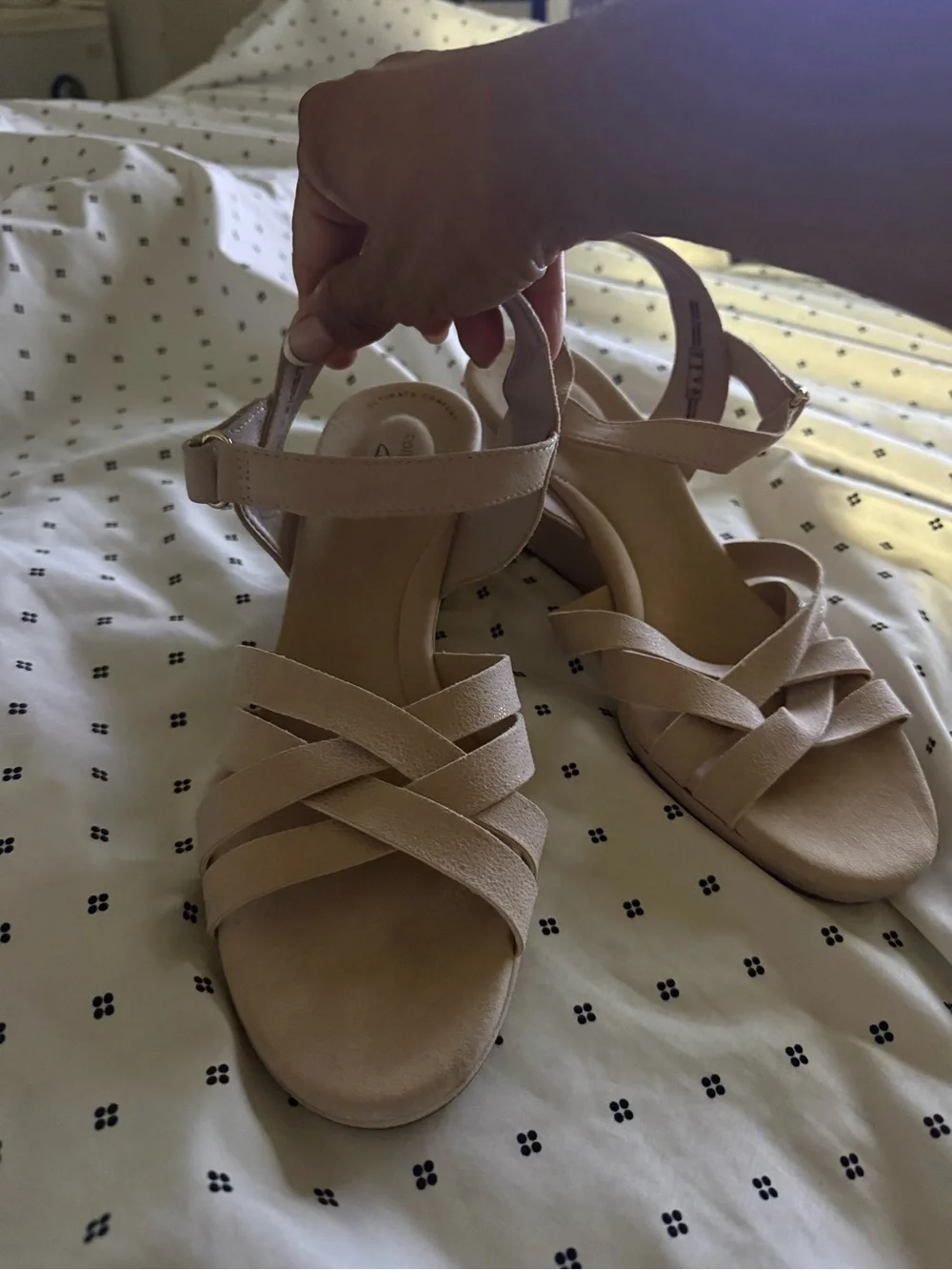 Clarks Women's Strappy Crisscross Slingback Sandals in Beige